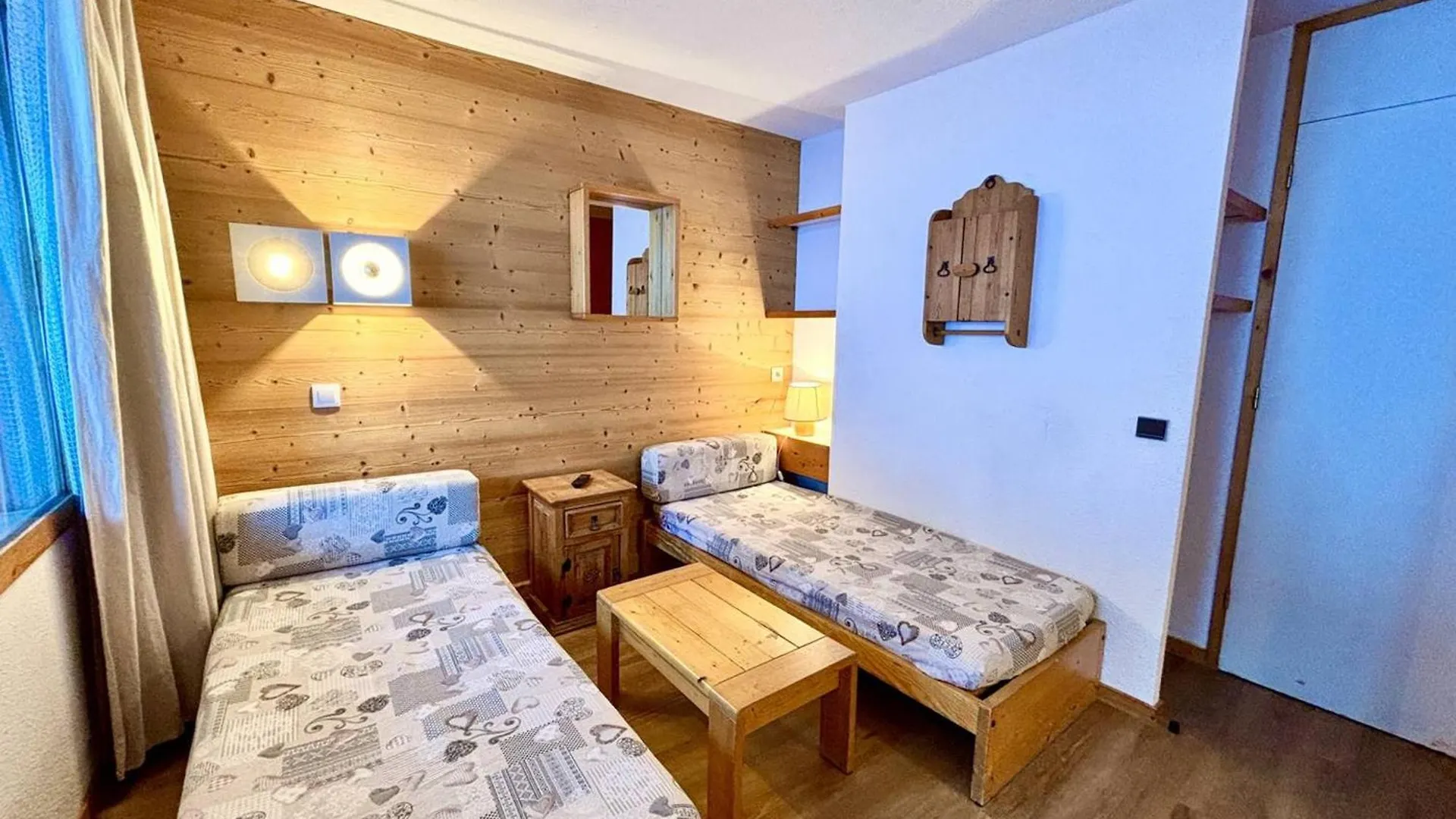 Studio Divisible, 4 Pers, Parking Souterrain, La Plagne - Fr-1-353-25 0*,