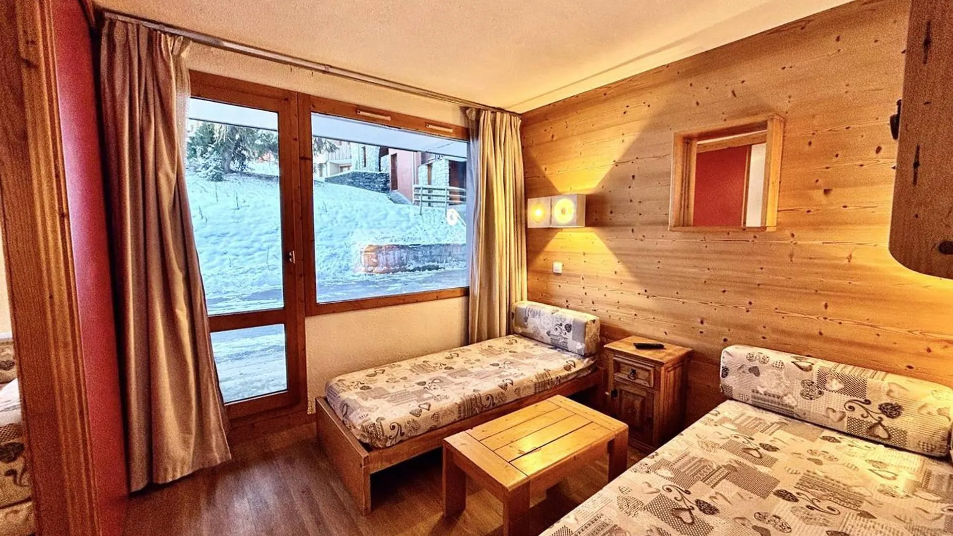 Apartment Studio Divisible, 4 Pers, Parking Souterrain, La Plagne - Fr-1-353-25