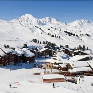 2* Aparthotel Pierre & Emeraude